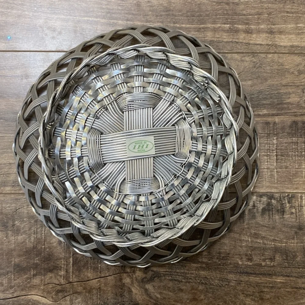 Vintage IHI woven metal silver tone bread basket 9”